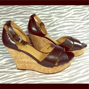 Nine West Cork Wedges Sz 8